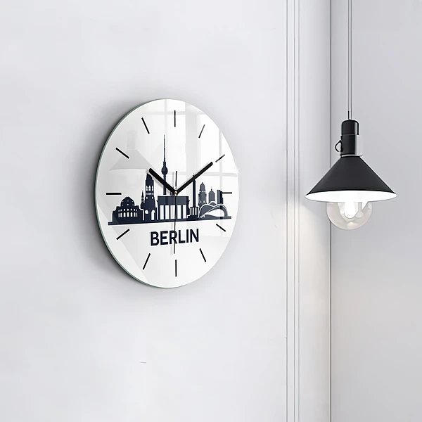 Wanduhr glas rund Illustration der Stadt Berlin