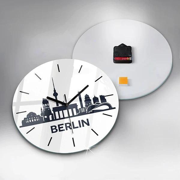 Wanduhr glas rund Illustration der Stadt Berlin
