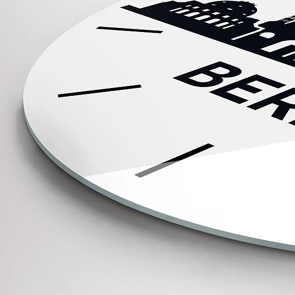Wanduhr glas rund Illustration der Stadt Berlin