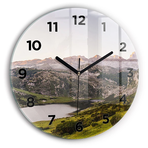 Wanduhr rund mit motiv See und Berge in den Pyrenäen