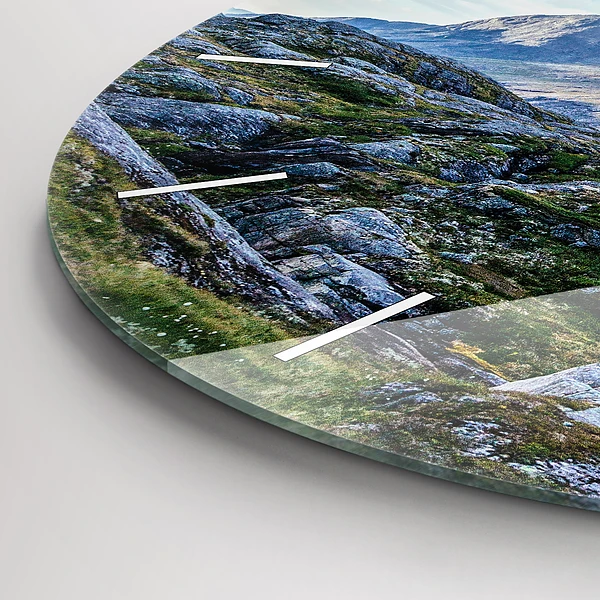 Wanduhr rund Felsige Landschaft