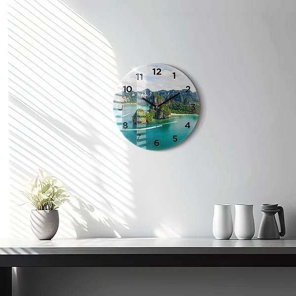 Wanduhr glas rund Insel in Thailand