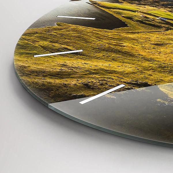 Wanduhr rund mit motiv Straße in Island