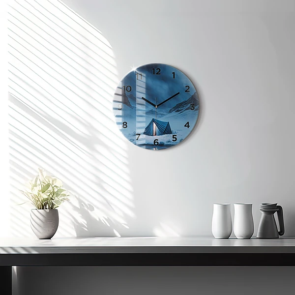 Wanduhr rund mit motiv Zelt in den Bergen von Island