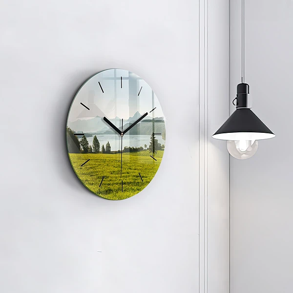 Wanduhr rund mit motiv Berge und Felder