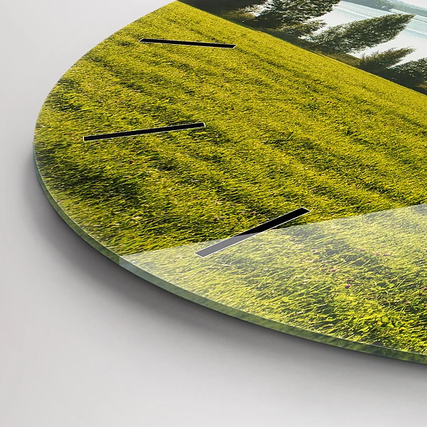 Wanduhr rund mit motiv Berge und Felder
