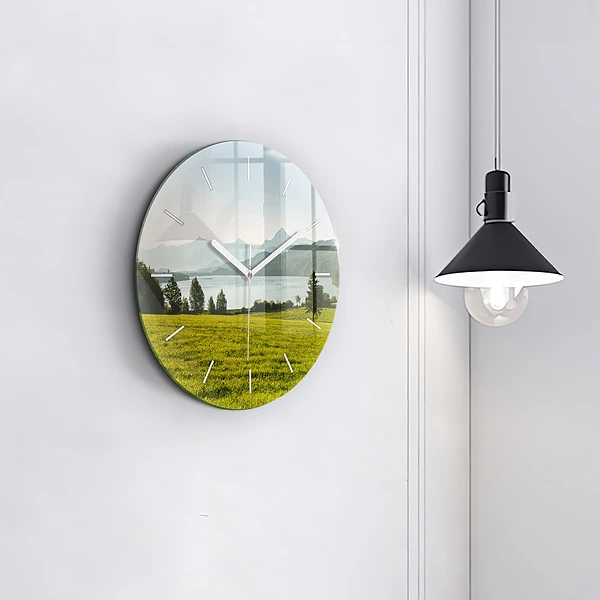 Wanduhr rund mit motiv Berge und Felder