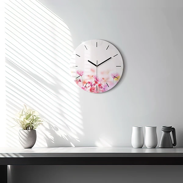Wanduhr rund Blumen auf einer Wiese