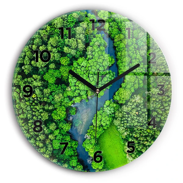 Wanduhr rund Fluss im Wald