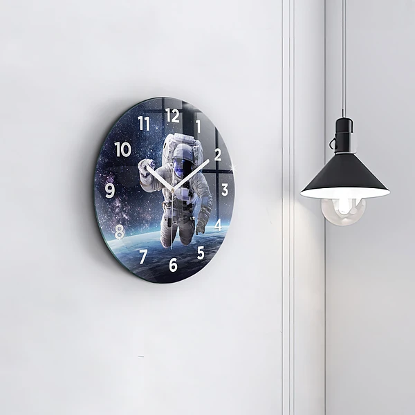 Wanduhr rund mit motiv Astronaut