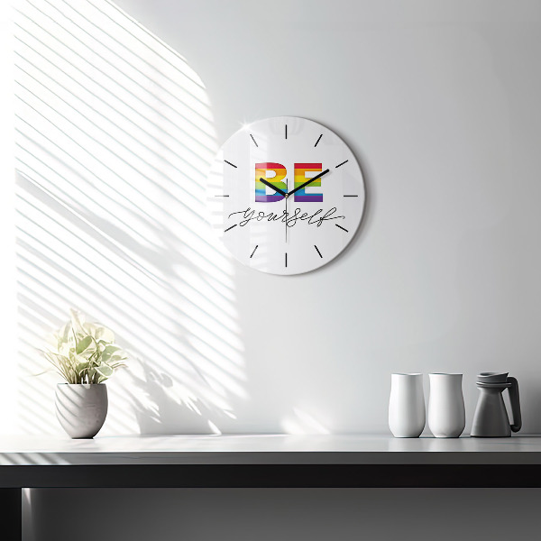Wanduhr glas rund Inschrift Sei du selbst