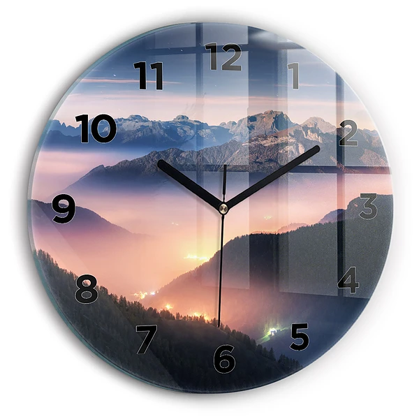 Wanduhr rund Bergspitzen Landschaft