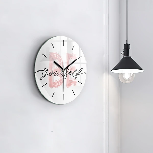 Wanduhr rund Inschrift Sei du selbst