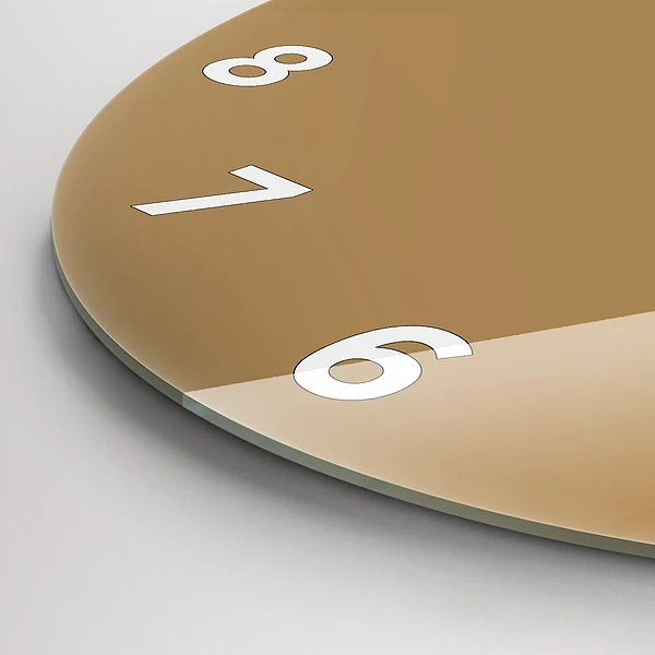 Wanduhr glas rund Die Farbe Dunkelbeige