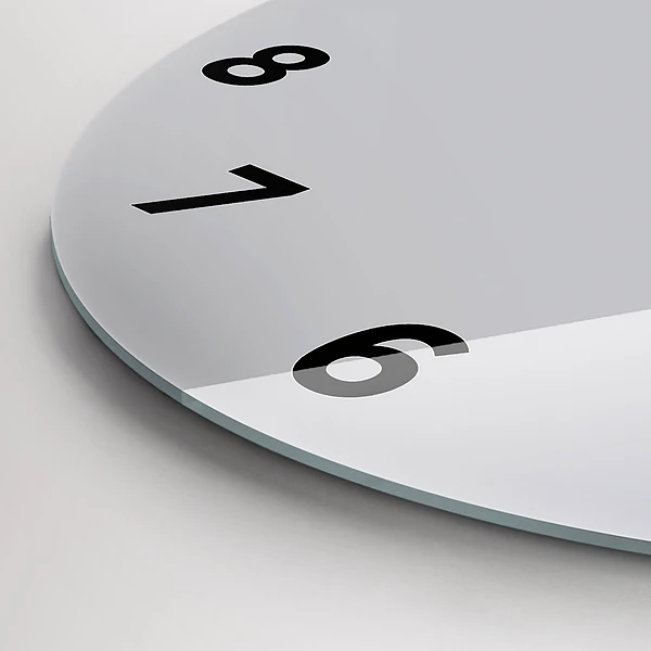 Wanduhr rund mit motiv Farbe hellgrau