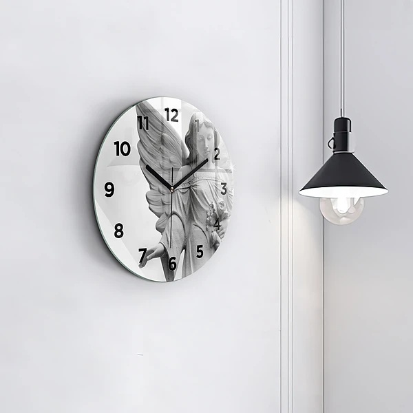 Wanduhr rund mit motiv Skulptur eines Engels mit Flügeln