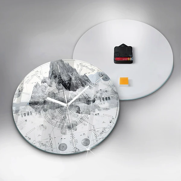 Wanduhr rund Zeichnung Berge