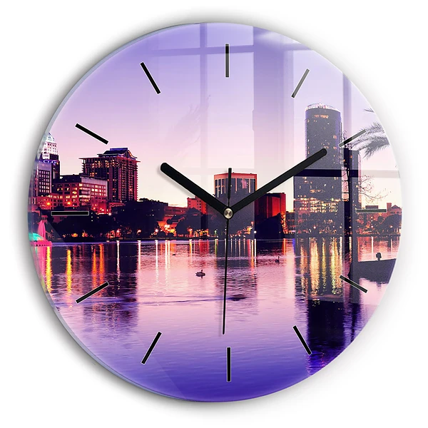 Wanduhr glas rund Abendliches Stadtpanorama