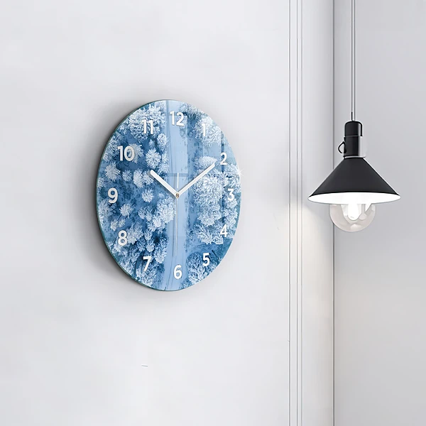 Wanduhr glas rund Wald aus einer Drohne