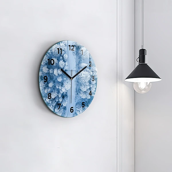 Wanduhr glas rund Wald aus einer Drohne