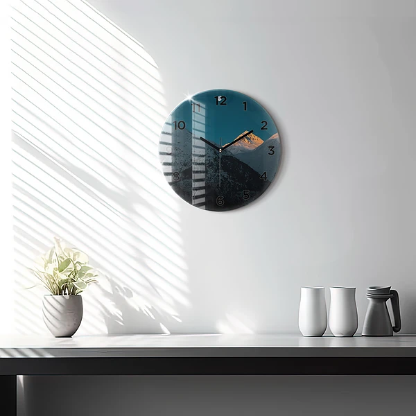 Wanduhr glas rund Sonnenuntergang in den Bergen