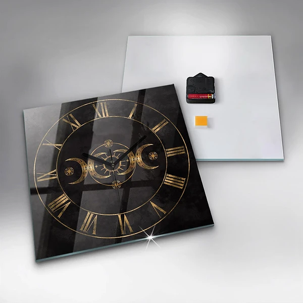 Wanduhr modern quadratisch Goldene römische Ziffern