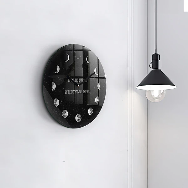 Wanduhr rund Mondphasen und Inschrift